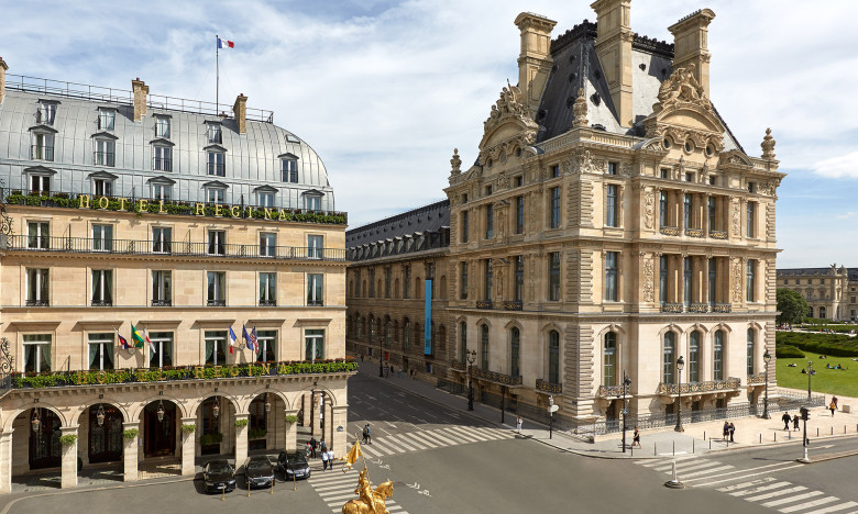 Voorgevel hôtel Regina Louvre